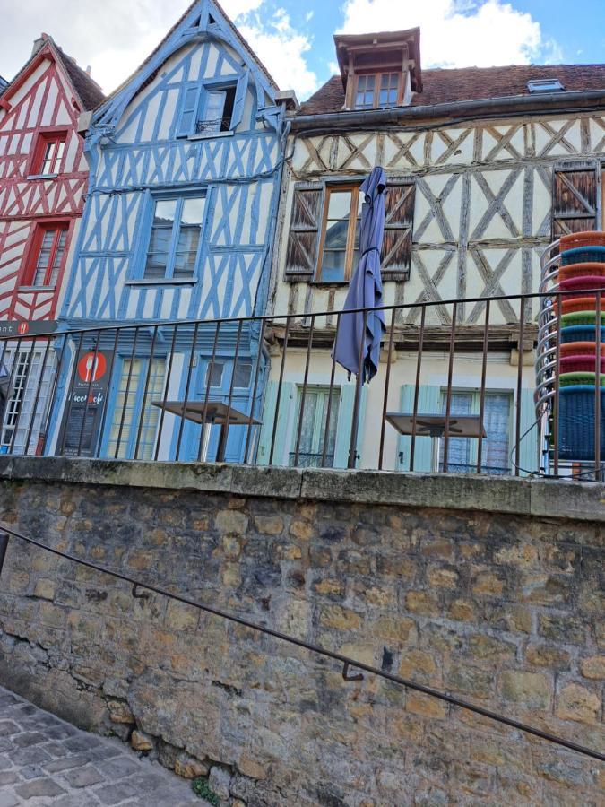 Echappee Belle En Plein Coeur D Auxerre Apartment Exterior foto